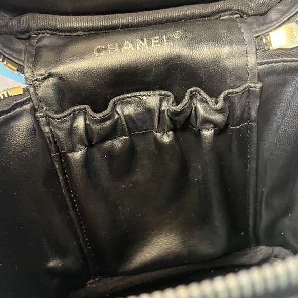 Chanel Vanity Bag - Picture 7 of 14